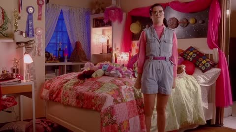 Katy Perry - Last Friday Night (T.G.I.F.) (Official Music Video)