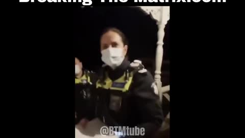 Brave Man telling Aussie Police they've sold out to Corrupt Govt
