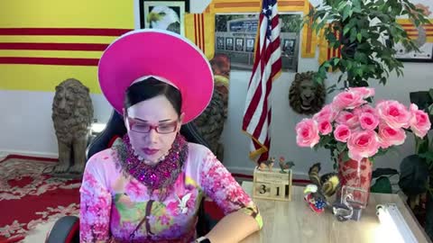 Lisa Pham Khai Dân Trí Ngày 31/12/2020