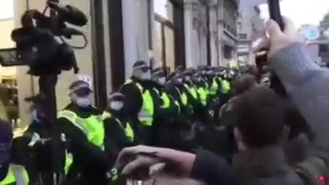 The apple store becomes under attack by