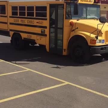 (73) 2003 International IC CE200 #S339 WCL T444E Leaving MS