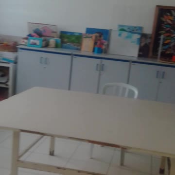 pintando flores nas telas