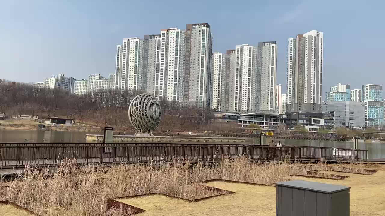 Dongtan lake park in korea