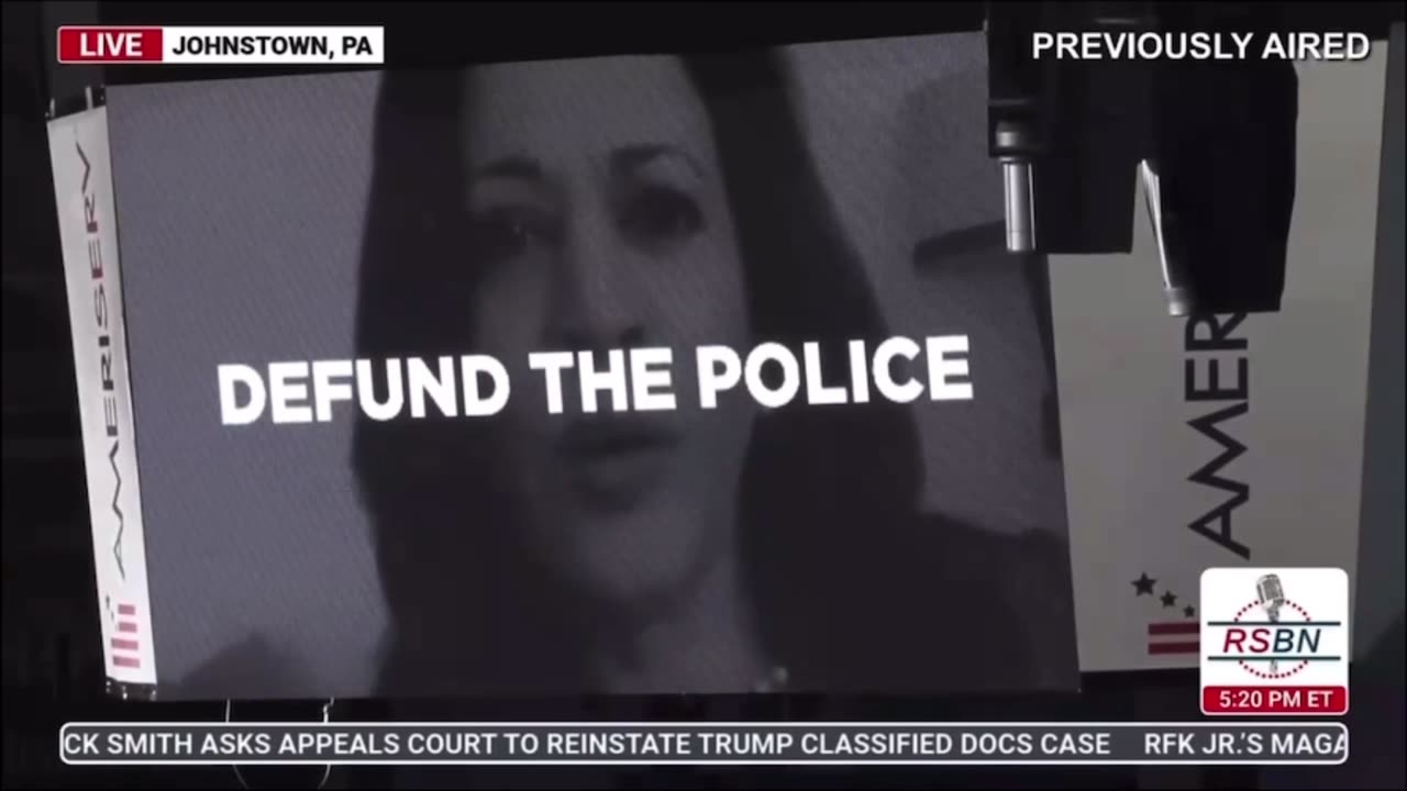Kamala Harris an evil anti constitutional, totalitarian communist witch!