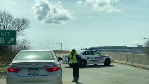 WYSIWYGTV credentialed press denied entry into DC from Beltway by Police 3-18-22