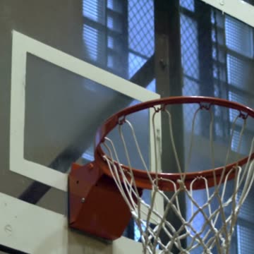 14 Ole Boy Sinks Basketball Shot