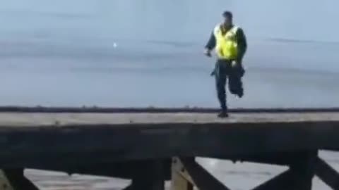 Dude Runs Away From Cop