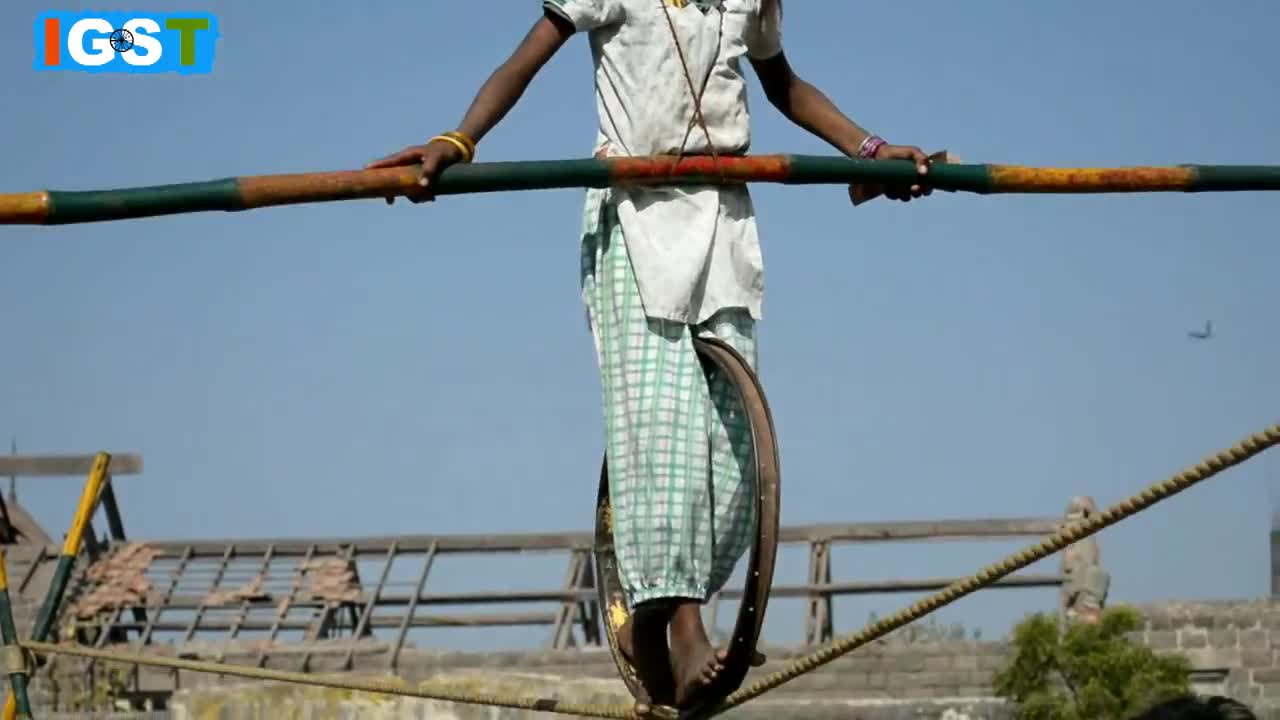 How A Little Girl Make Money For Her Family