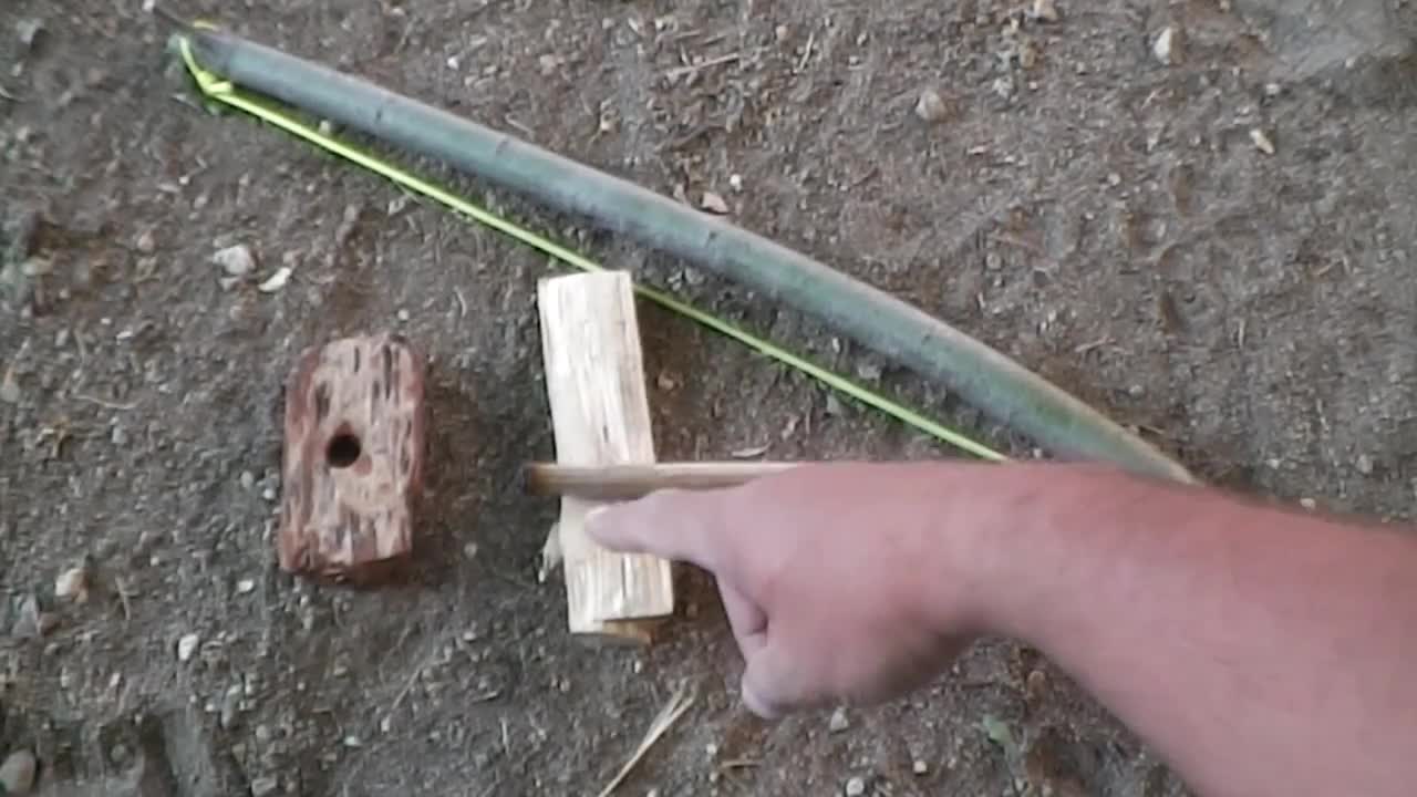 (Bow Drill) Producing an Ember Using the 2 Hole Method