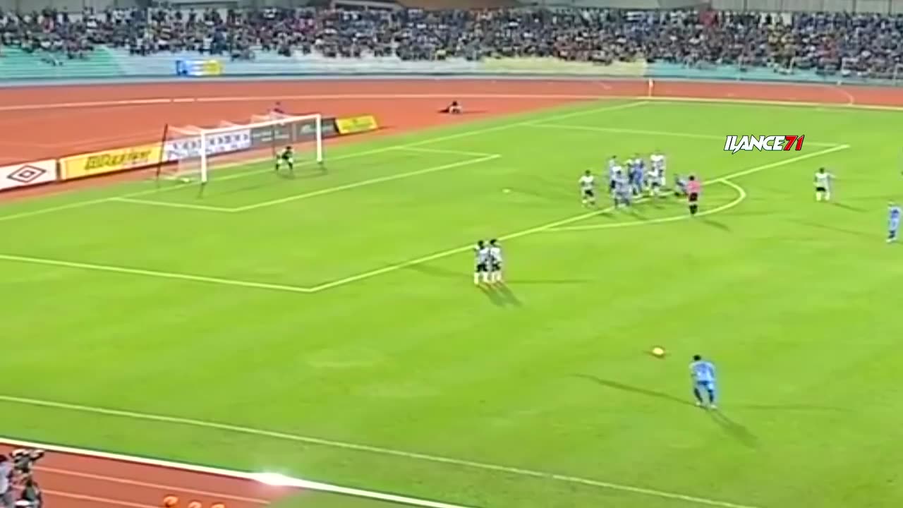 Curve impossible Goal
