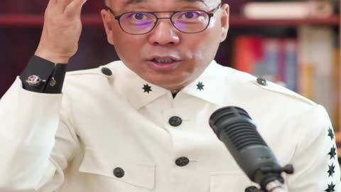 202208017文贵先生直播： #校园暴力 来自社会暴力；社会暴力来自社会阶级；社会阶级来自社会权利、人权、法律的不公平。中共国学校的变态、不公正不改，没救