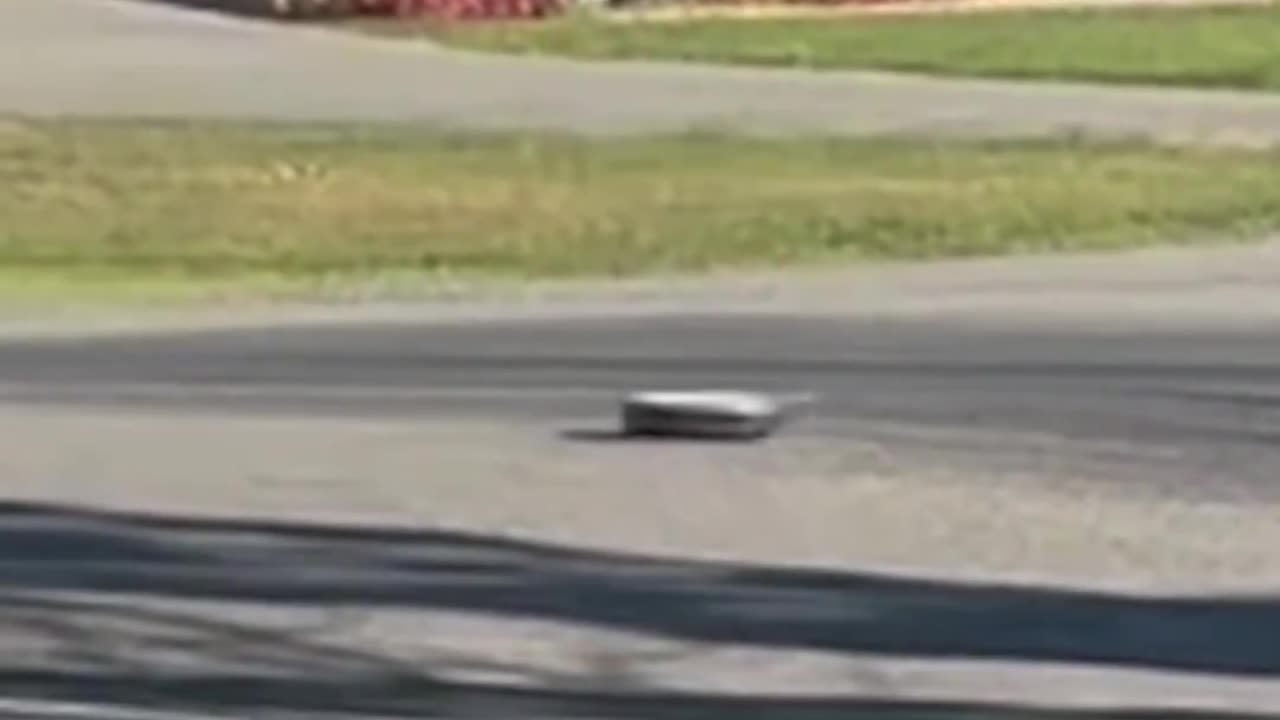 A Roomba Made a Run for It After Temporarily Gaining Freedom Following NorCal Earthquake