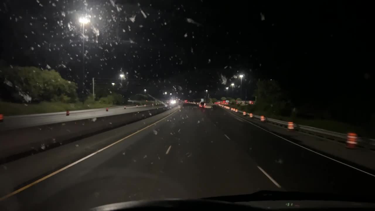 TRUMP IS A ENGLISH CON ARTIST