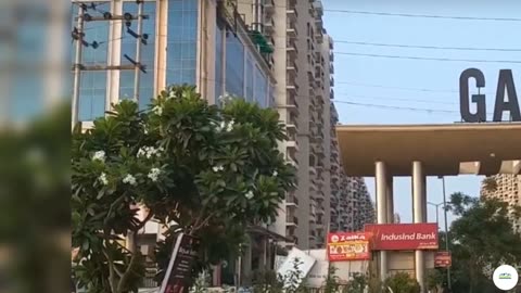 Flats for Resale in Gaur City 1st Avenue Noida Extension