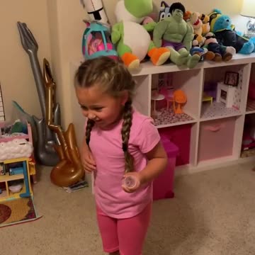 Girl Accidentally Glitter Bombs Dog 🐶✨