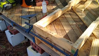 Pallet Wood Work Bench