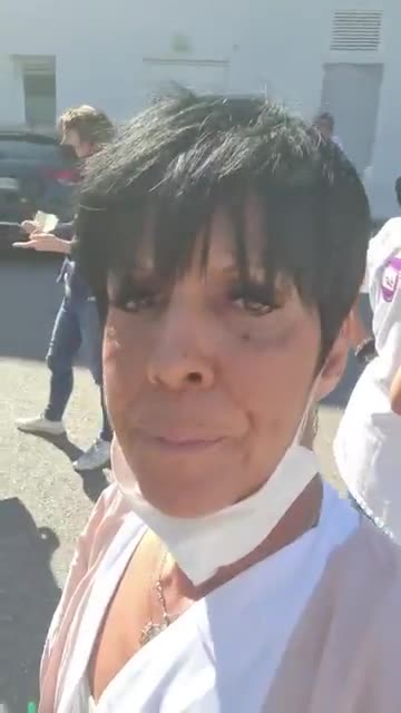 les employes des l`ospital Nord du Marseille abandonnent celui