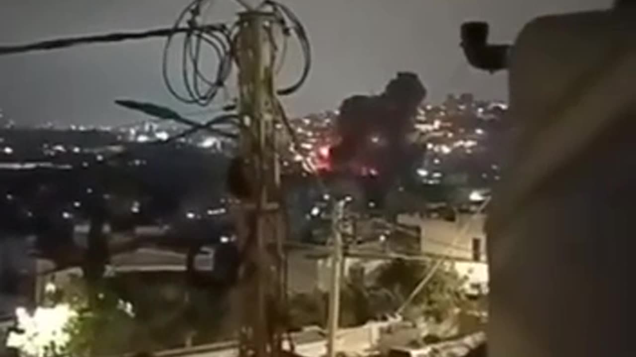 Israel Carpet Bombs Beirut 3/4