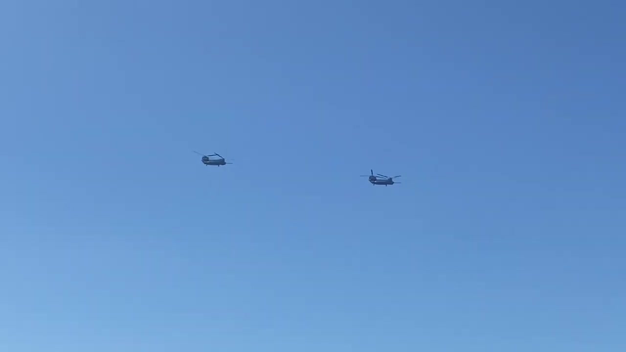 2 Chinooks at the Same Time!