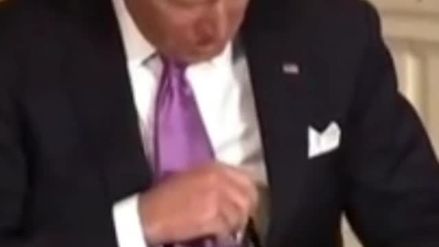 JOE is to old For 80M votes🇺🇲