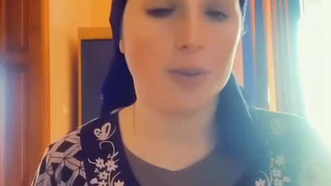 Moldovan woman criticizing authorities who banned St. George Ribbon