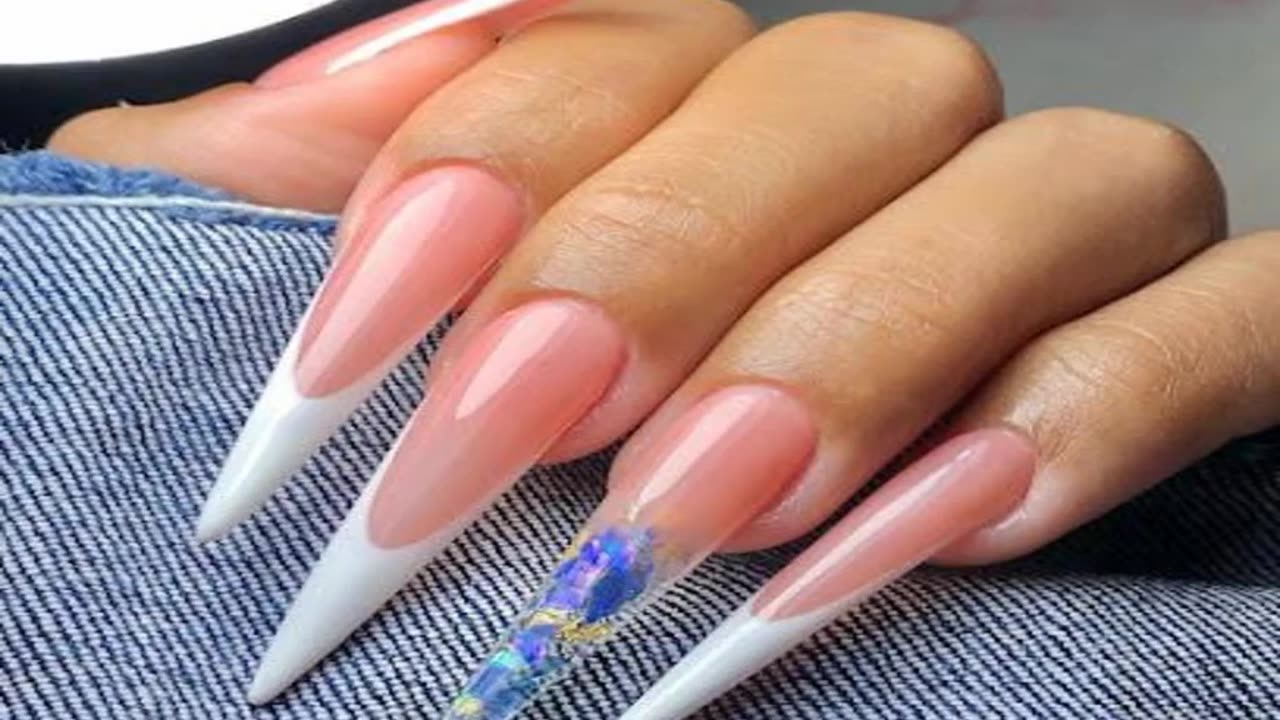 Are you looking for Nail Art Design in University District?