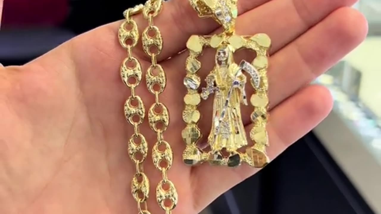 Real Gold Puffy Nugget Gucci Chain & Santa Muerte Pendant Setup