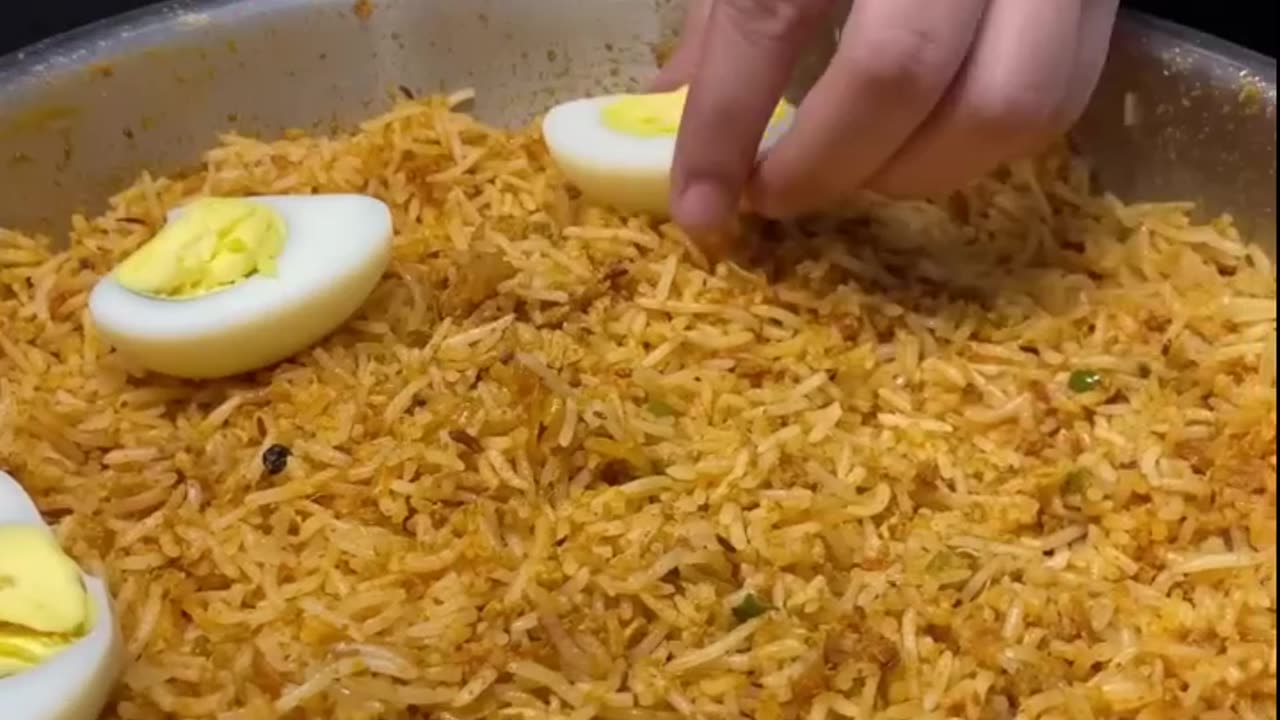 "Sizzling Egg Rice Fry Recipe | Quick & Easy Cooking Tutorial"