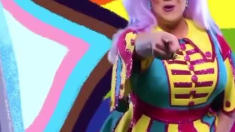 Nickelodeon promotes Drag Queen song