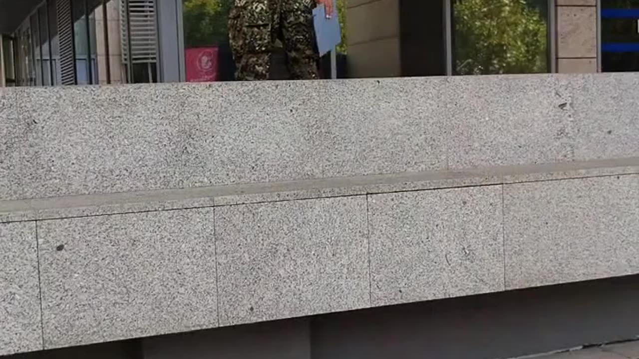 PIKIETA POD KO W POZNANIU, Paweł nadMURarz, MUR Przytomnych Poznań, 30.08.2024r.