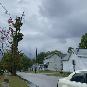 TORNADO outside my HOUSE!!!!!