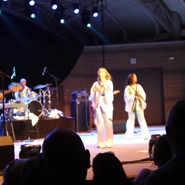 Arrival band from Sweden band sings ABBA's I've Been Waiting for You at Waterfest Oshkosh