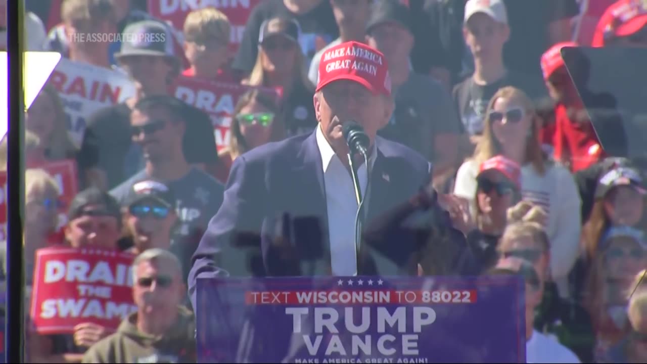 Trump Halts Wisconsin Rally as Attendee Faints, Medical Team Steps In