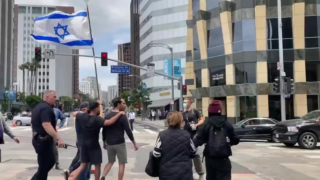 Antifa group in Los Angeles confront a Jewish group marching in support of Israel