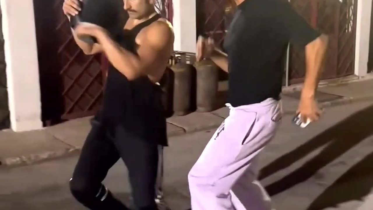 Akshay Kumar and Ranveer Singh dance