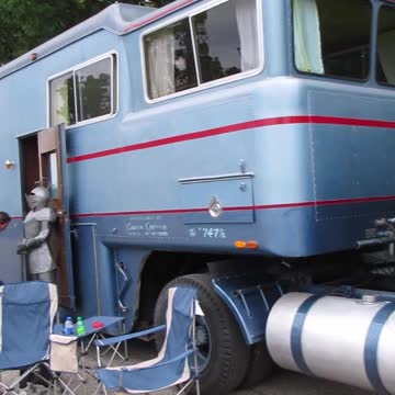 1974 Ford Camelot Cruisers RV