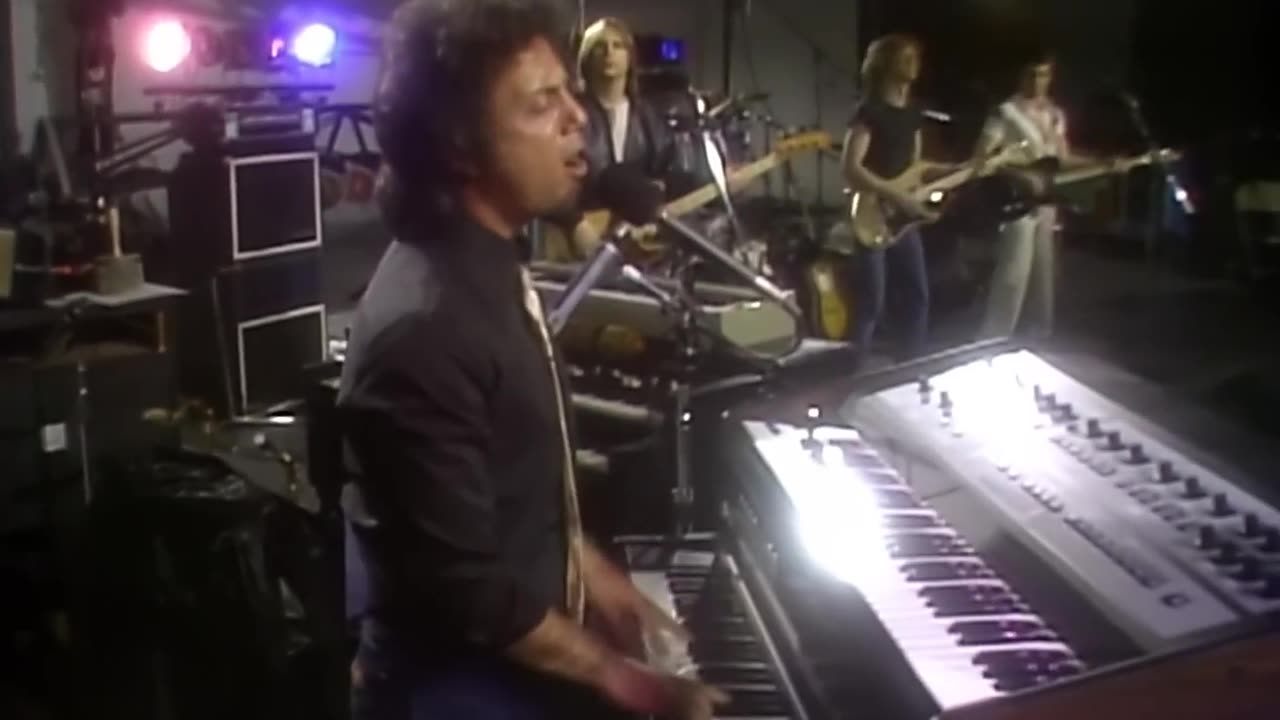 Billy Joel - All for Leyna