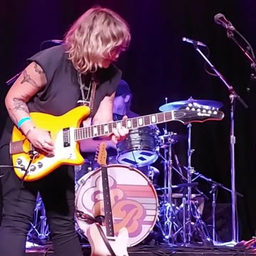 Brandy Zdan - LIVE @ Eastside Bowl (Short)