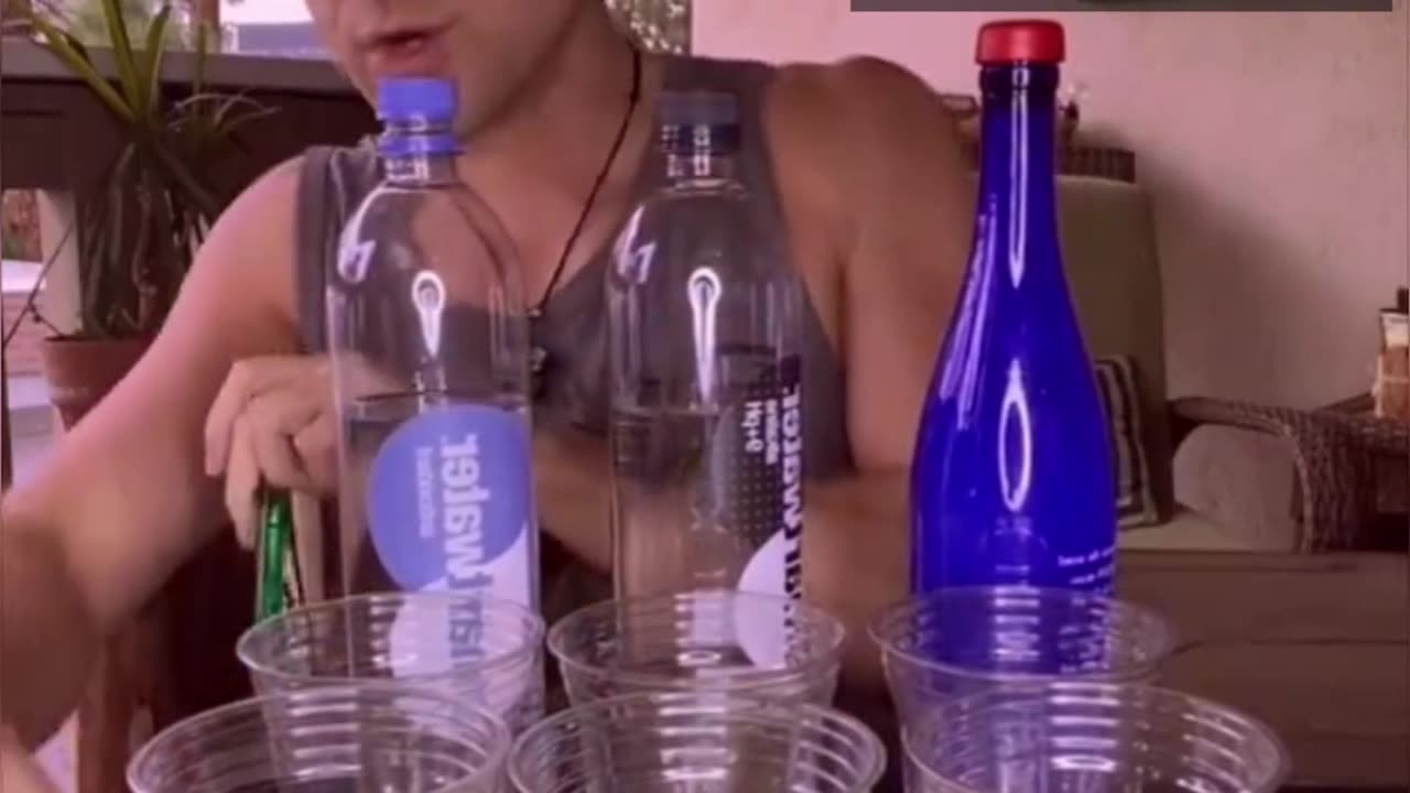 Solía ​​​​beber SmartWater pero lo dejé hace mucho tiempo.