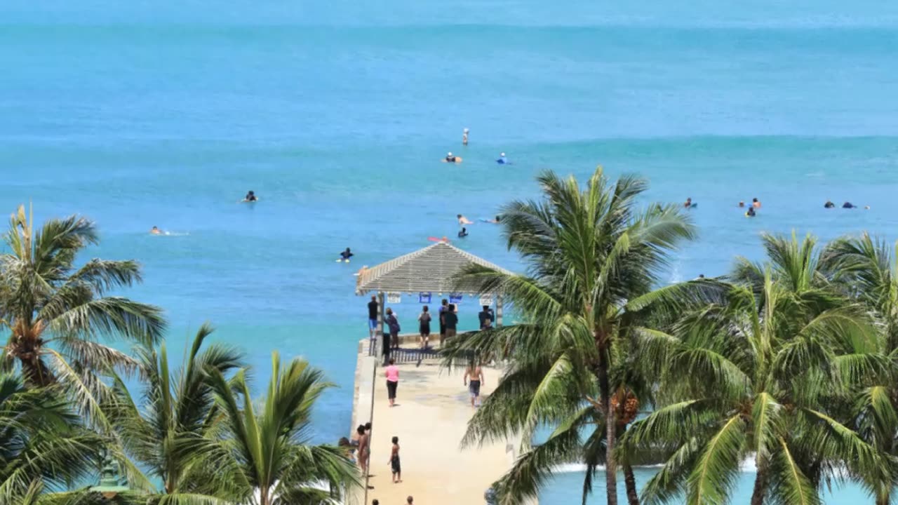 waikiki beach honolulu hawaii travel accessibility