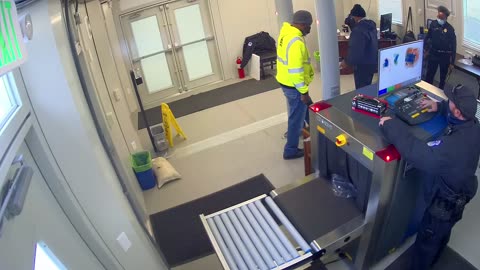 0971USCG00SouthTrailer_2021-01-06_11h00min01s567ms.mp4