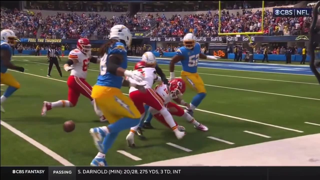 Chiefs WR Rashee Rice has suffered a knee injury on this play