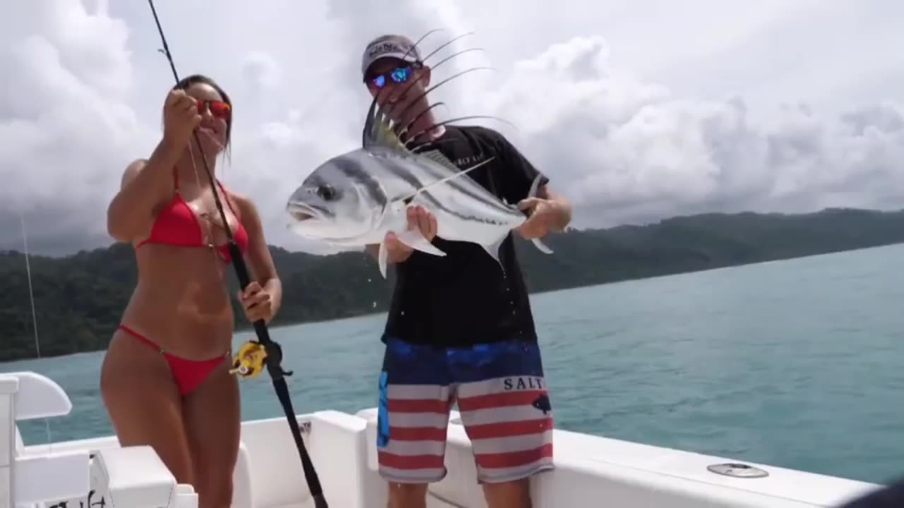 Hot models fishing || fishing girl || fishing at tha see