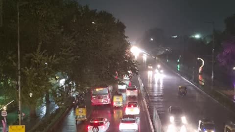 Amazing Rains !! City Road View