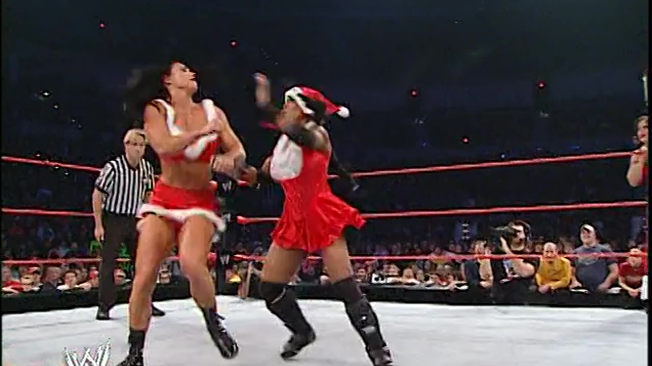 WWE Divas Desert Heat 2003 Extra Ivory,Molly,Victoria vs Jacqueline,Stacy,Trish