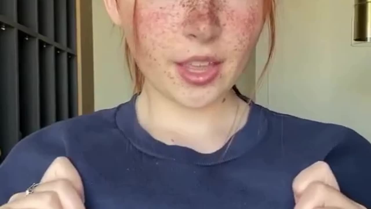 Hot TikTok Girl - Short 17