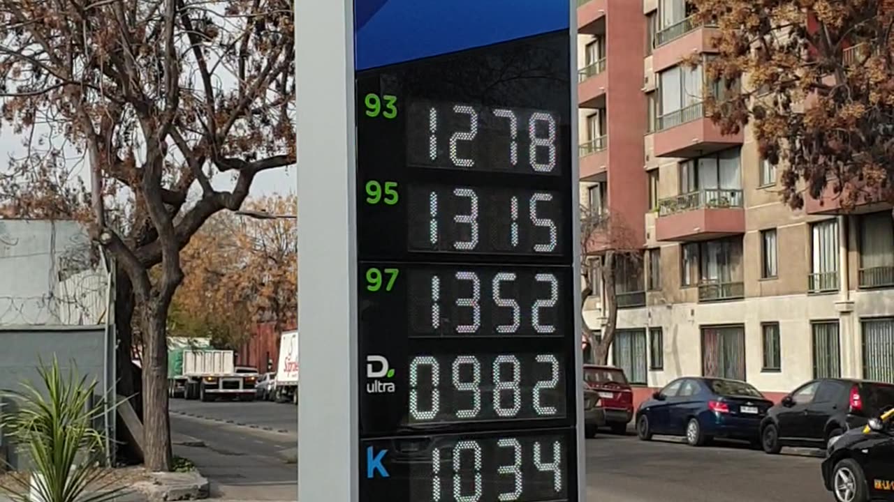 A Gas Station In Santiago, Chile ⛽