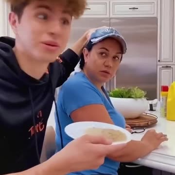 Keemokazi does hilarious trend and fails 😂