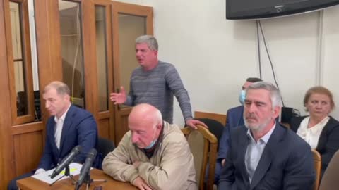 Зураб Кокая - Сейчас на улице - грустный цирк