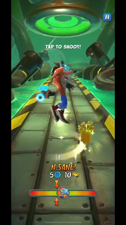 Frosty Zombot Boss Fight Gameplay - Crash Bandicoot: On The Run!